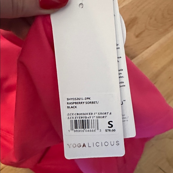 NWT Yogalicious Lux Crossover 5” Short Biker Pink Small - Picture 11 of 11